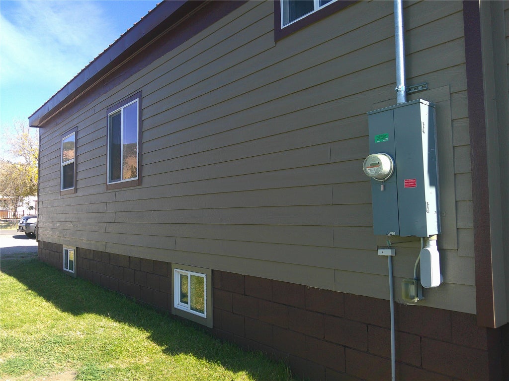 Photo of 219 Rumsey Street, Anaconda, MT 59711 (MLS # 30079667)