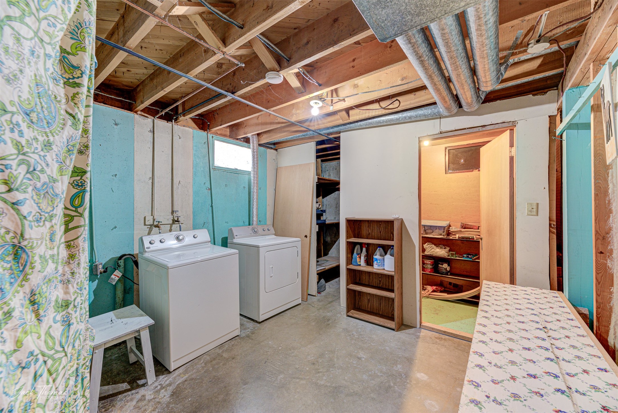 Helena, Montana 59601, United States, 3 Bedrooms Bedrooms, ,2 BathroomsBathrooms,Residential,Pending,36191