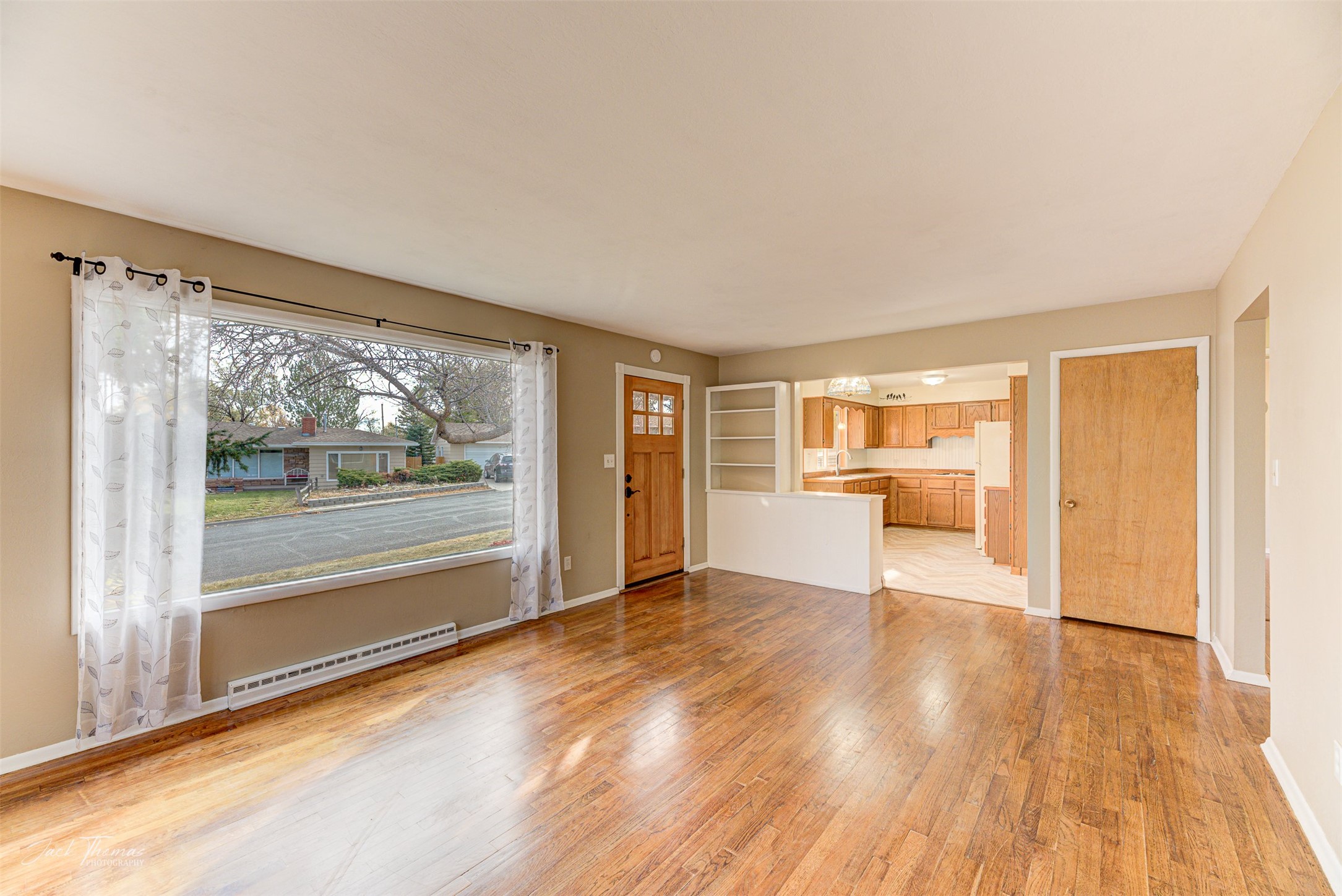 Helena, Montana 59601, United States, 3 Bedrooms Bedrooms, ,2 BathroomsBathrooms,Residential,Pending,36191