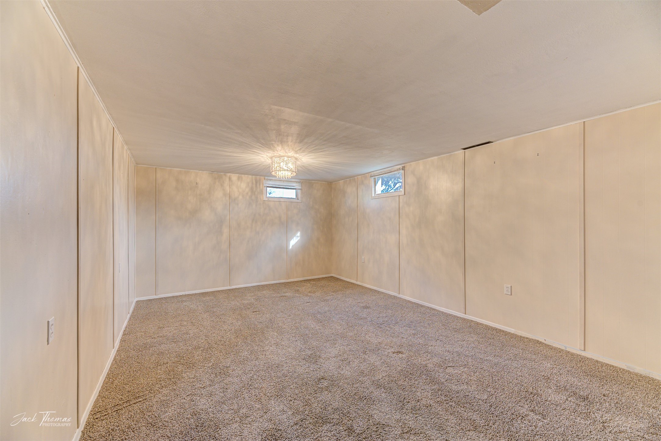 Helena, Montana 59601, United States, 3 Bedrooms Bedrooms, ,2 BathroomsBathrooms,Residential,Pending,36191