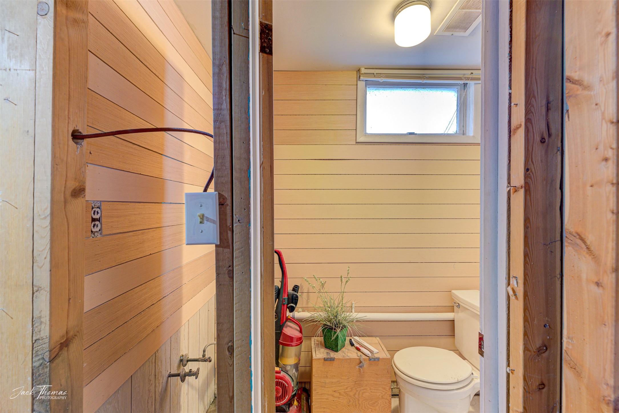 Helena, Montana 59601, United States, 3 Bedrooms Bedrooms, ,2 BathroomsBathrooms,Residential,Pending,36191