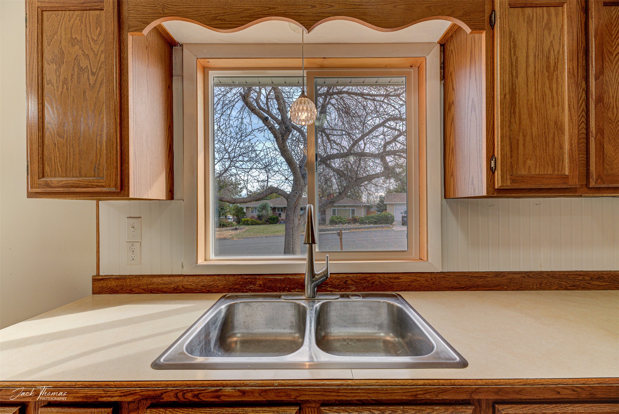 Helena, Montana 59601, United States, 3 Bedrooms Bedrooms, ,2 BathroomsBathrooms,Residential,Pending,36191