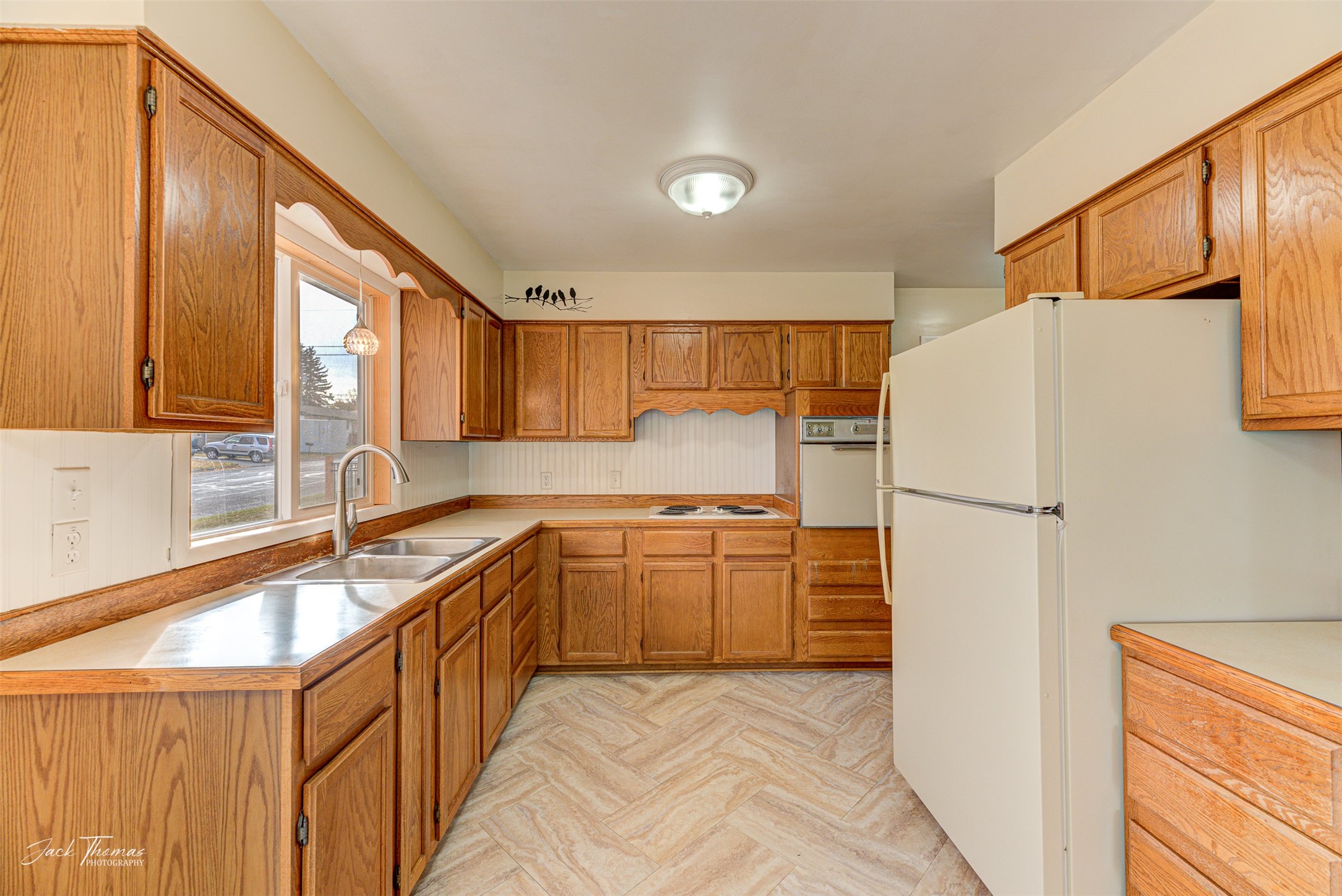 Helena, Montana 59601, United States, 3 Bedrooms Bedrooms, ,2 BathroomsBathrooms,Residential,Pending,36191