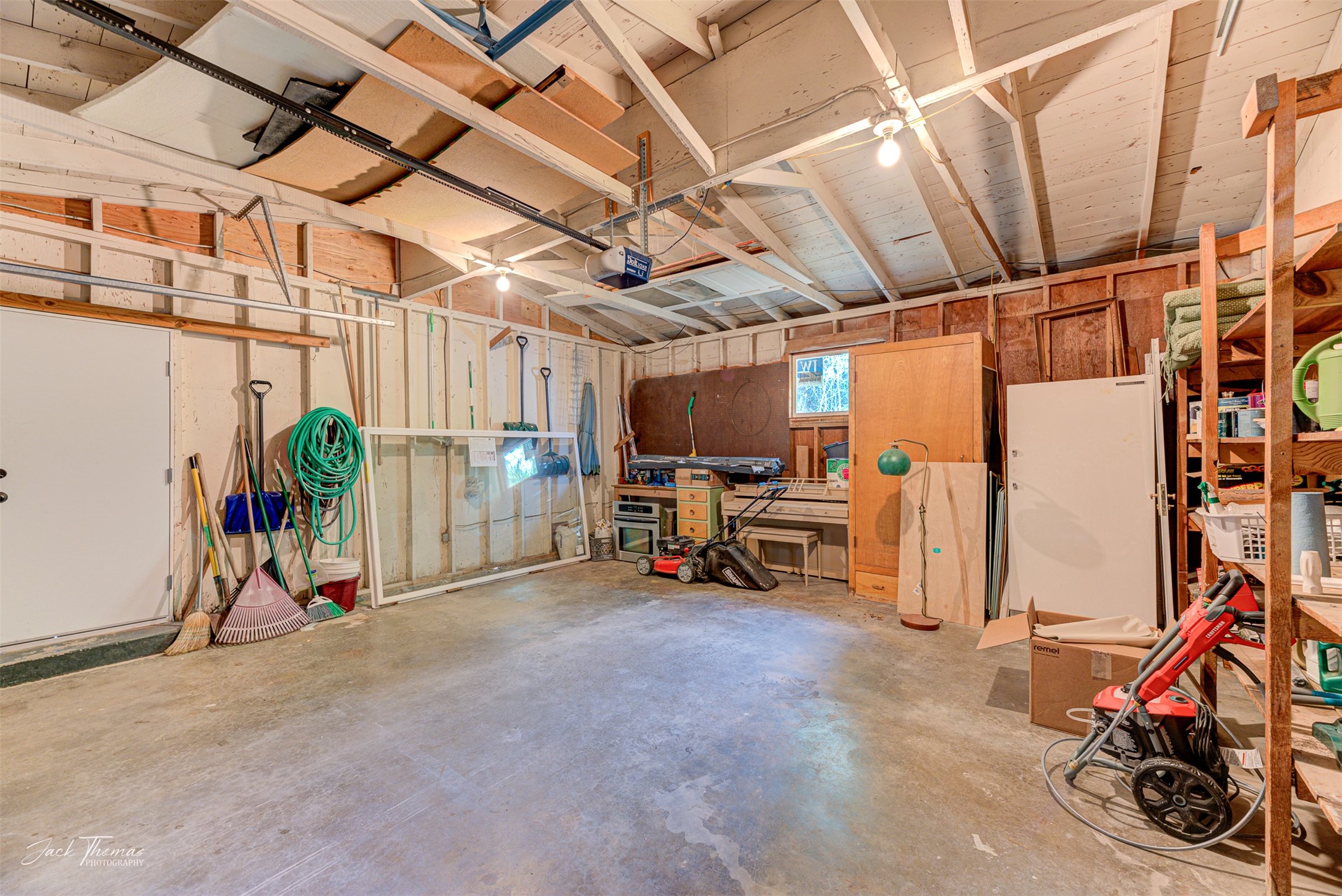 Helena, Montana 59601, United States, 3 Bedrooms Bedrooms, ,2 BathroomsBathrooms,Residential,Pending,36191