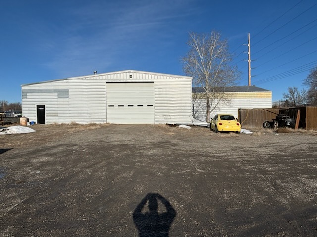 412 E Railroad Avenue N