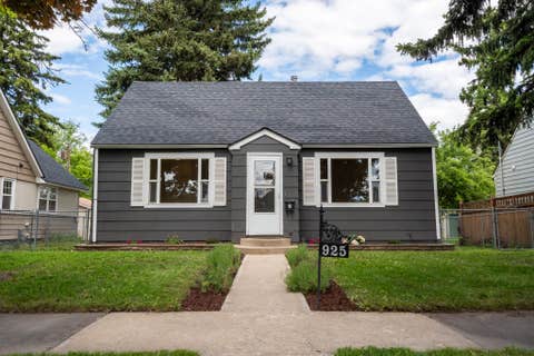 Photo of 925 8th Avenue E, Kalispell, MT 59901 (MLS # 30070182)