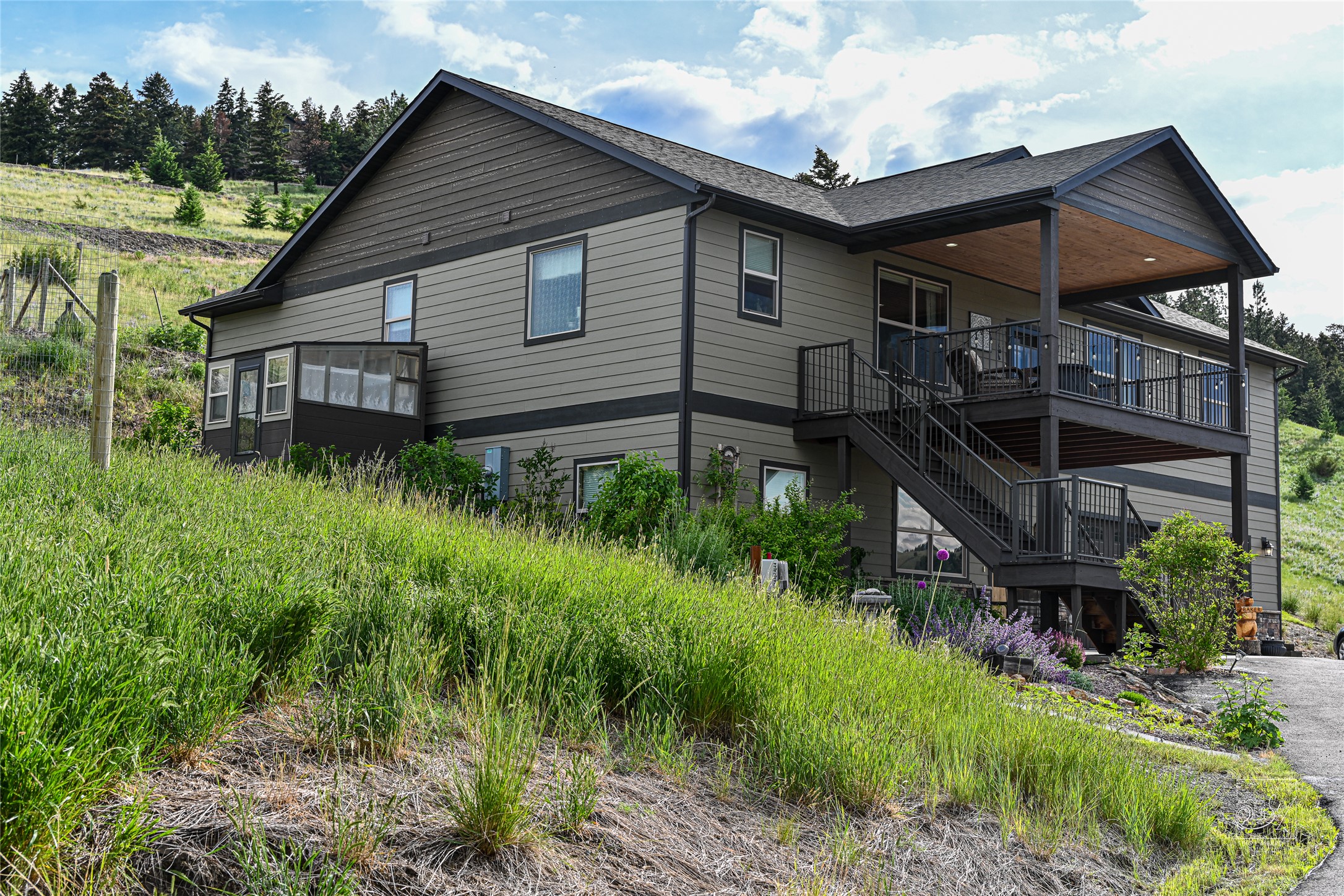 14 Ridgeview Drive
