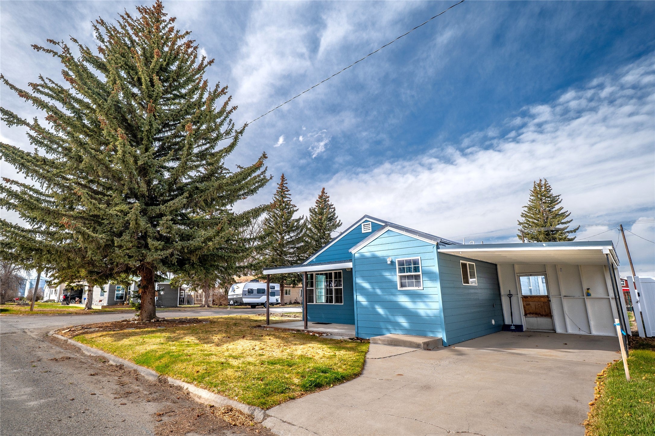 203 3rd Avenue N
