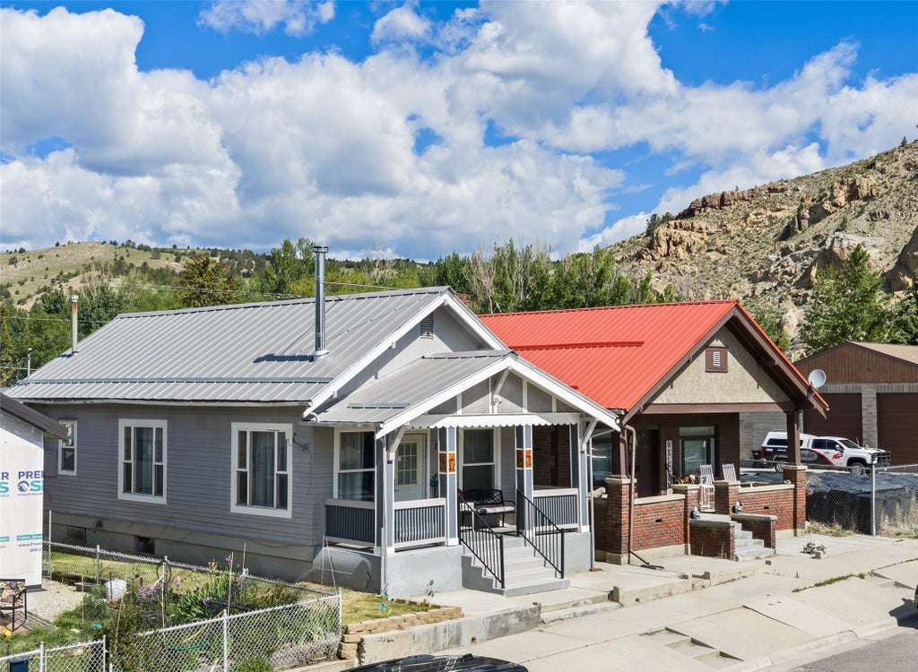 Photo of 104 N Main Street, Anaconda, MT 59711 (MLS # 30073419)