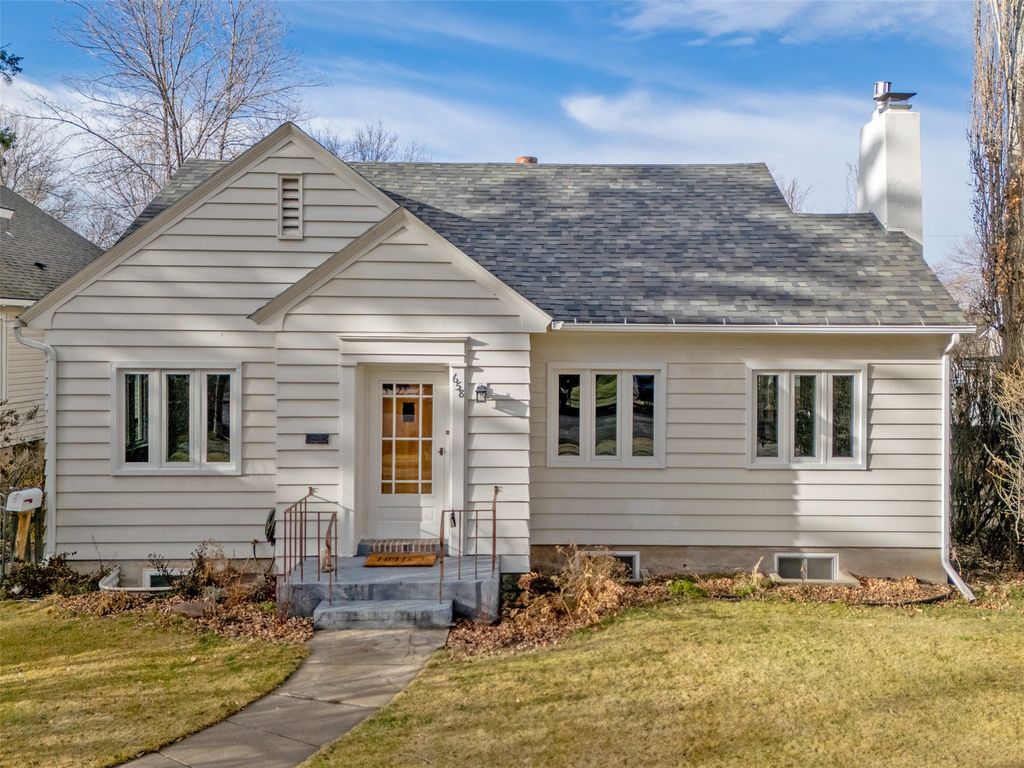 Photo of 658 N Warren Street, Helena, MT 59601 (MLS # 30062082)