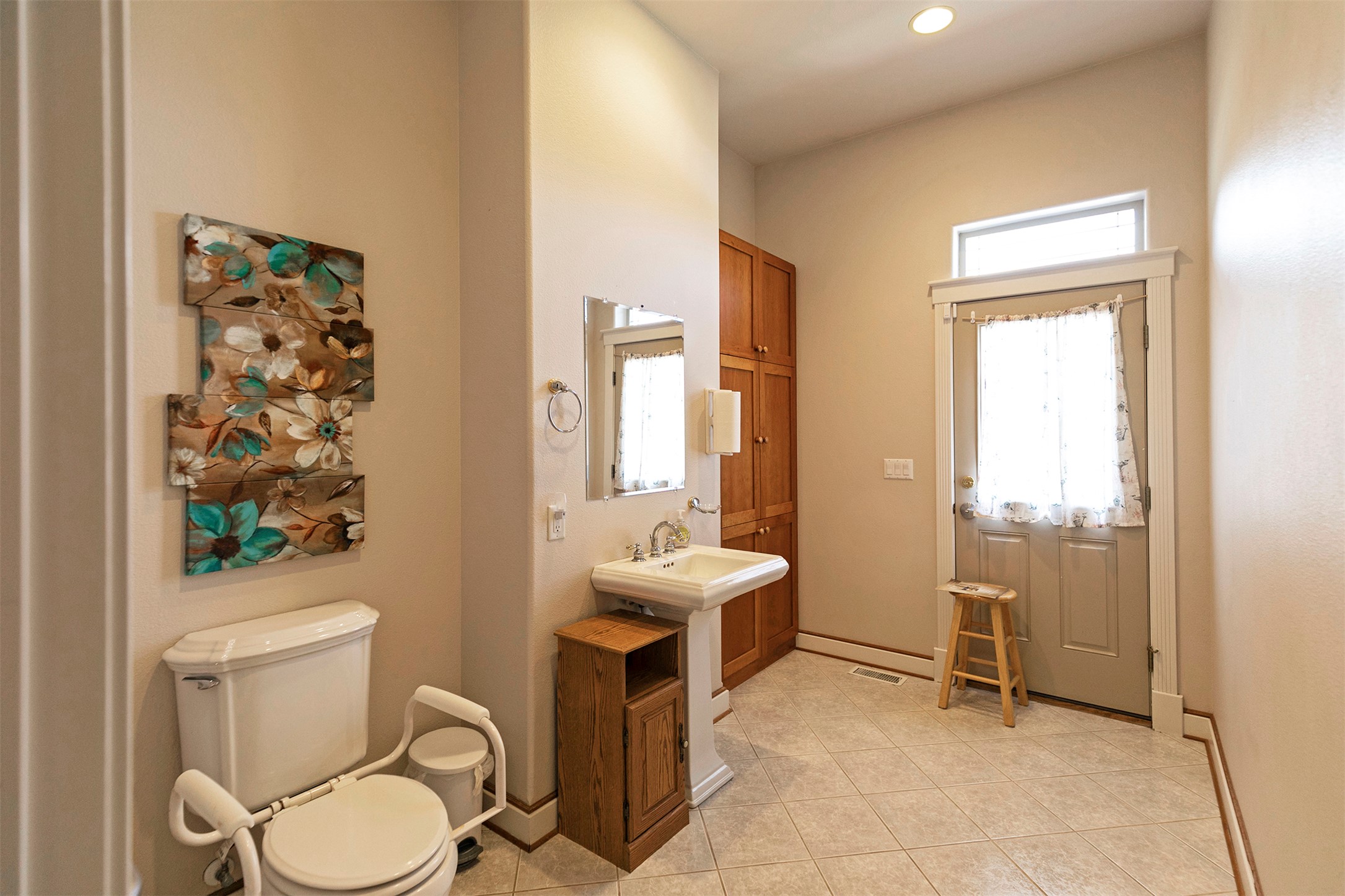 3000 St Thomas Drive