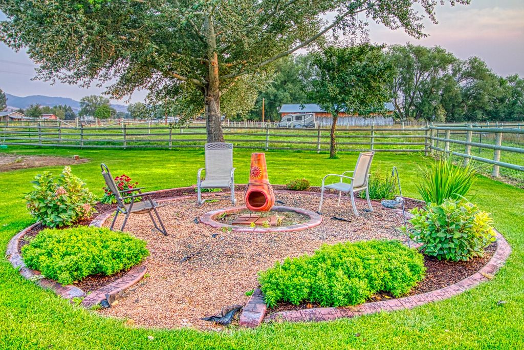 Photo of 1235 Arrow Horse Lane, Corvallis, MT 59828 (MLS # 30033209)