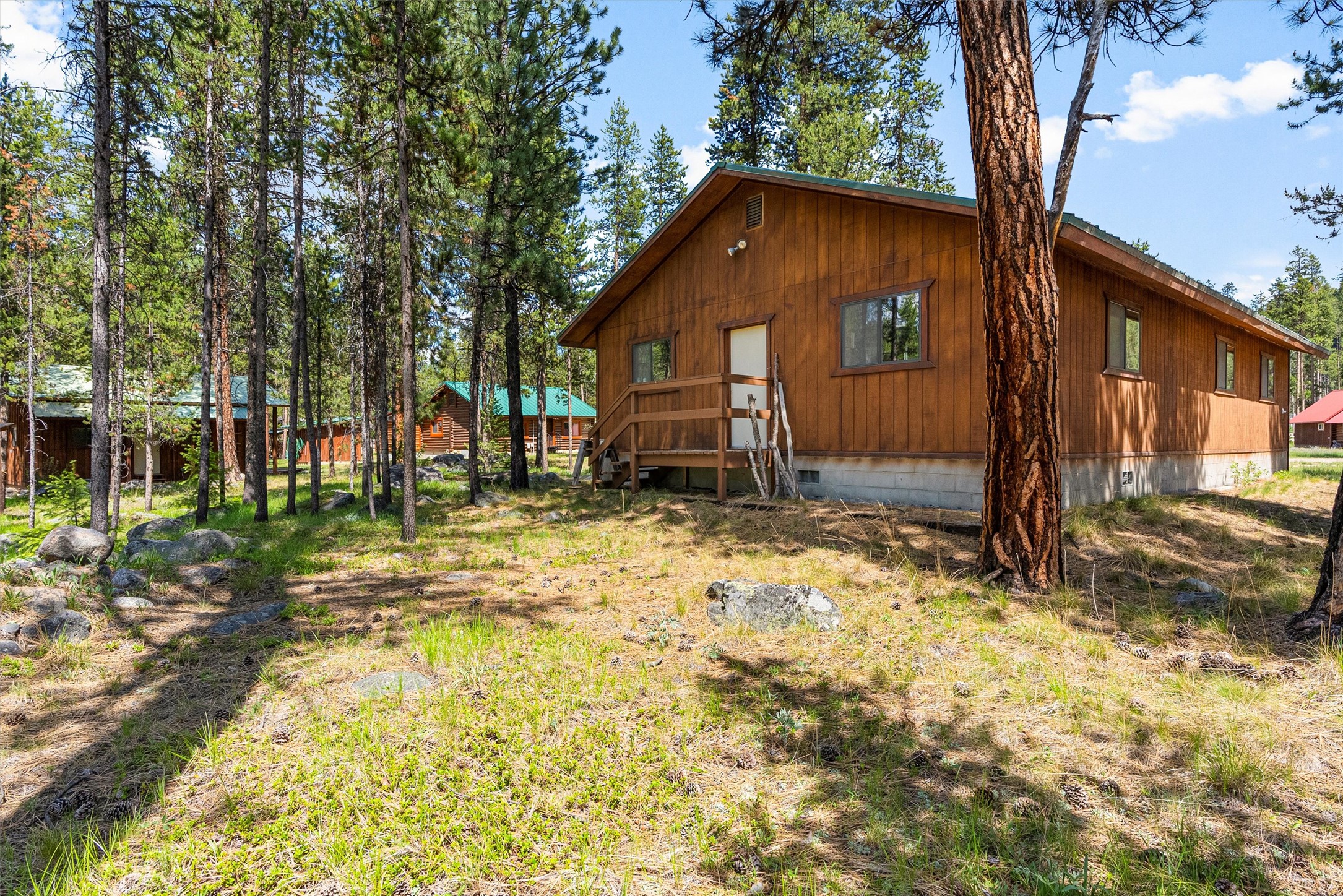 Sula, Montana 59871, United States, 2 Bedrooms Bedrooms, ,1 BathroomBathrooms,Residential,Active,155965