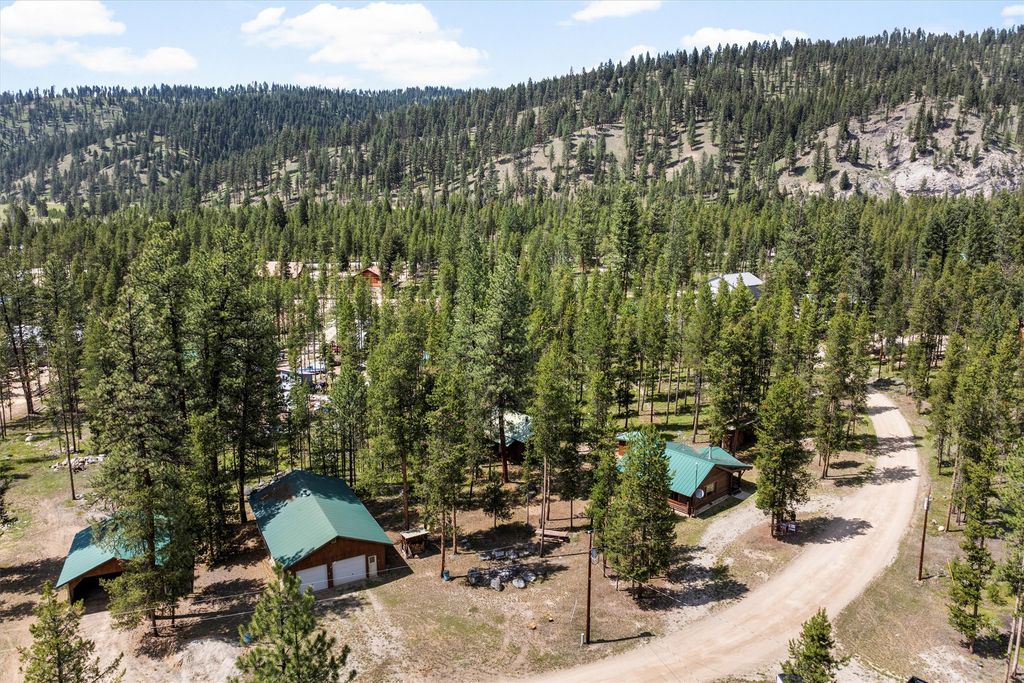 Photo of 392 Leisure Lane, Sula, MT 59871 (MLS # 30052375)