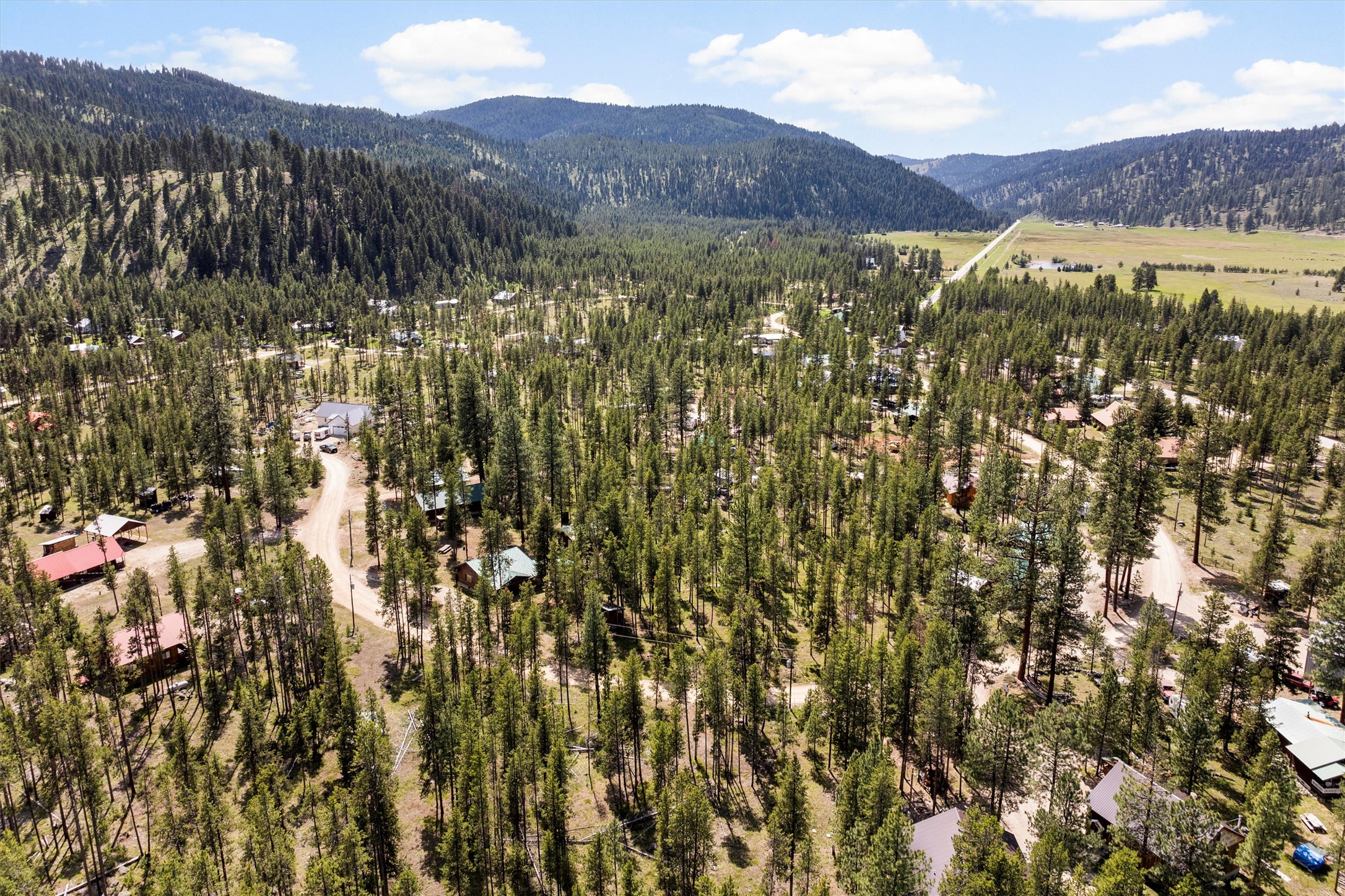 Sula, Montana 59871, United States, 2 Bedrooms Bedrooms, ,1 BathroomBathrooms,Residential,Active,155965