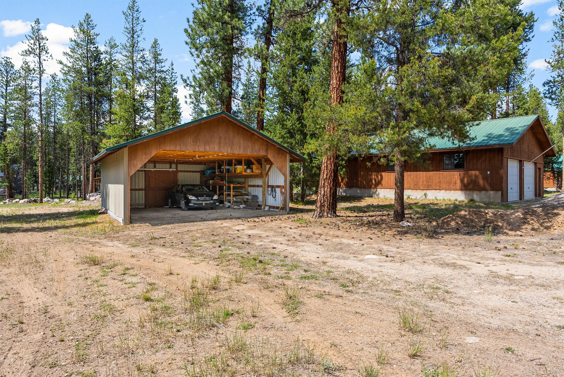 Sula, Montana 59871, United States, 2 Bedrooms Bedrooms, ,1 BathroomBathrooms,Residential,Active,155965