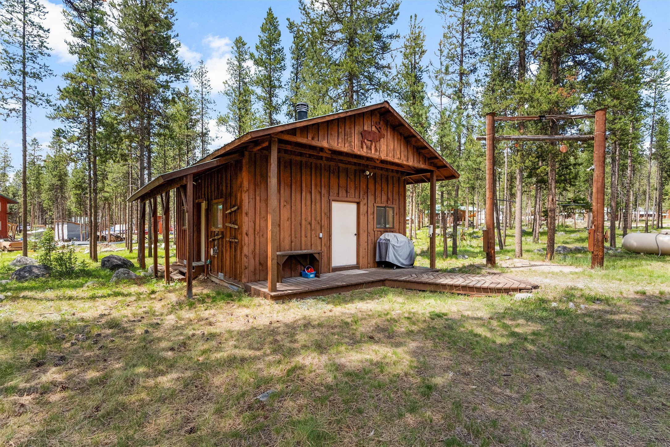Sula, Montana 59871, United States, 2 Bedrooms Bedrooms, ,1 BathroomBathrooms,Residential,Active,155965