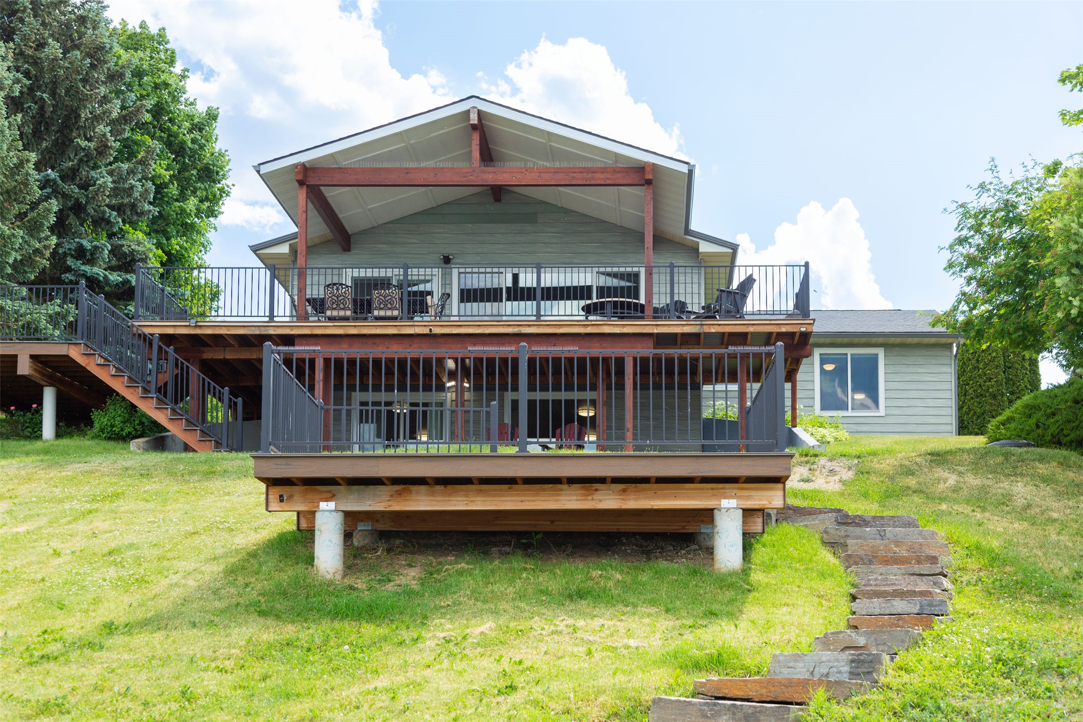 Polson, Montana 59860, United States, 4 Bedrooms Bedrooms, ,3 BathroomsBathrooms,Residential,Active,151866