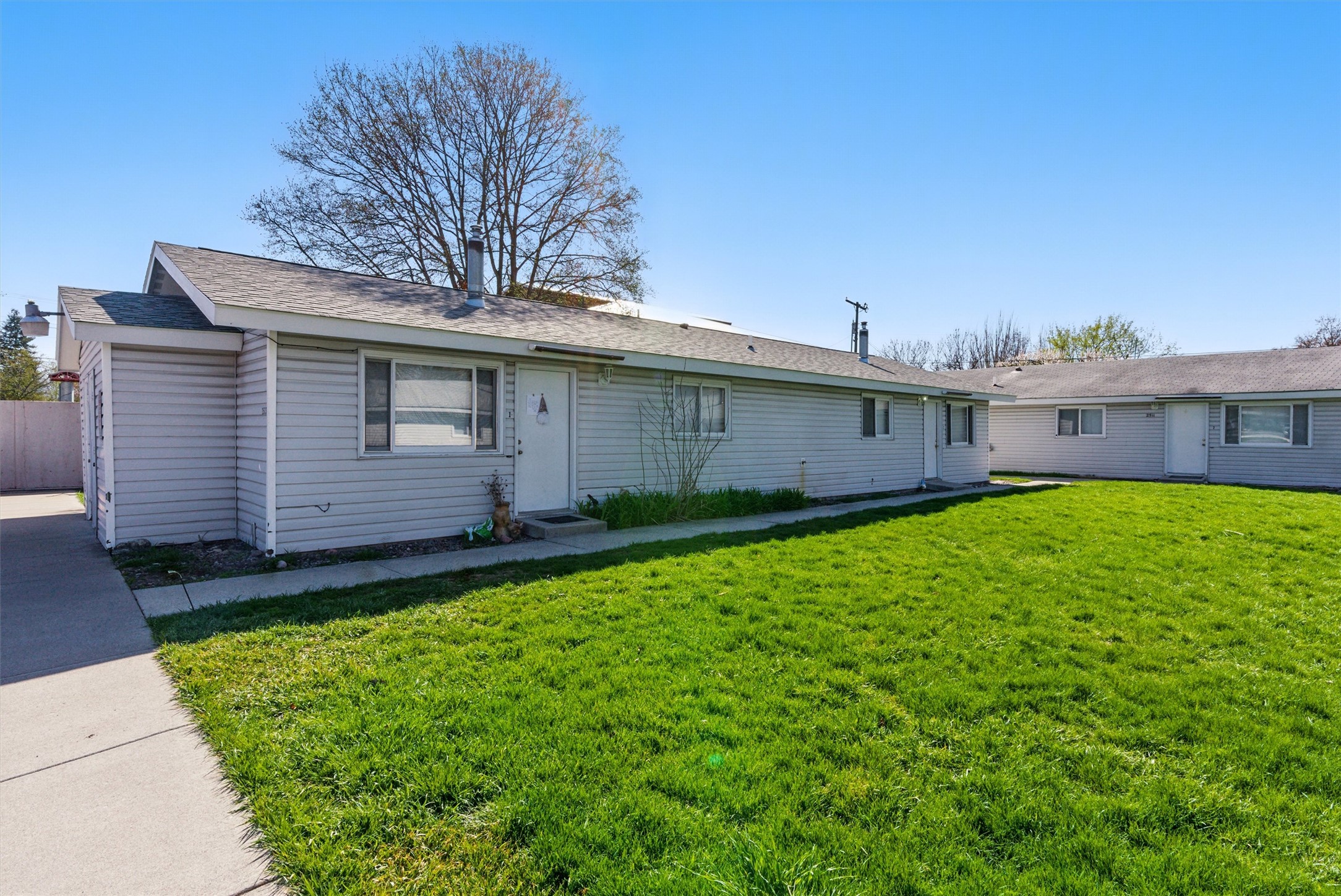 2511 and 2513 S 3rd Street W