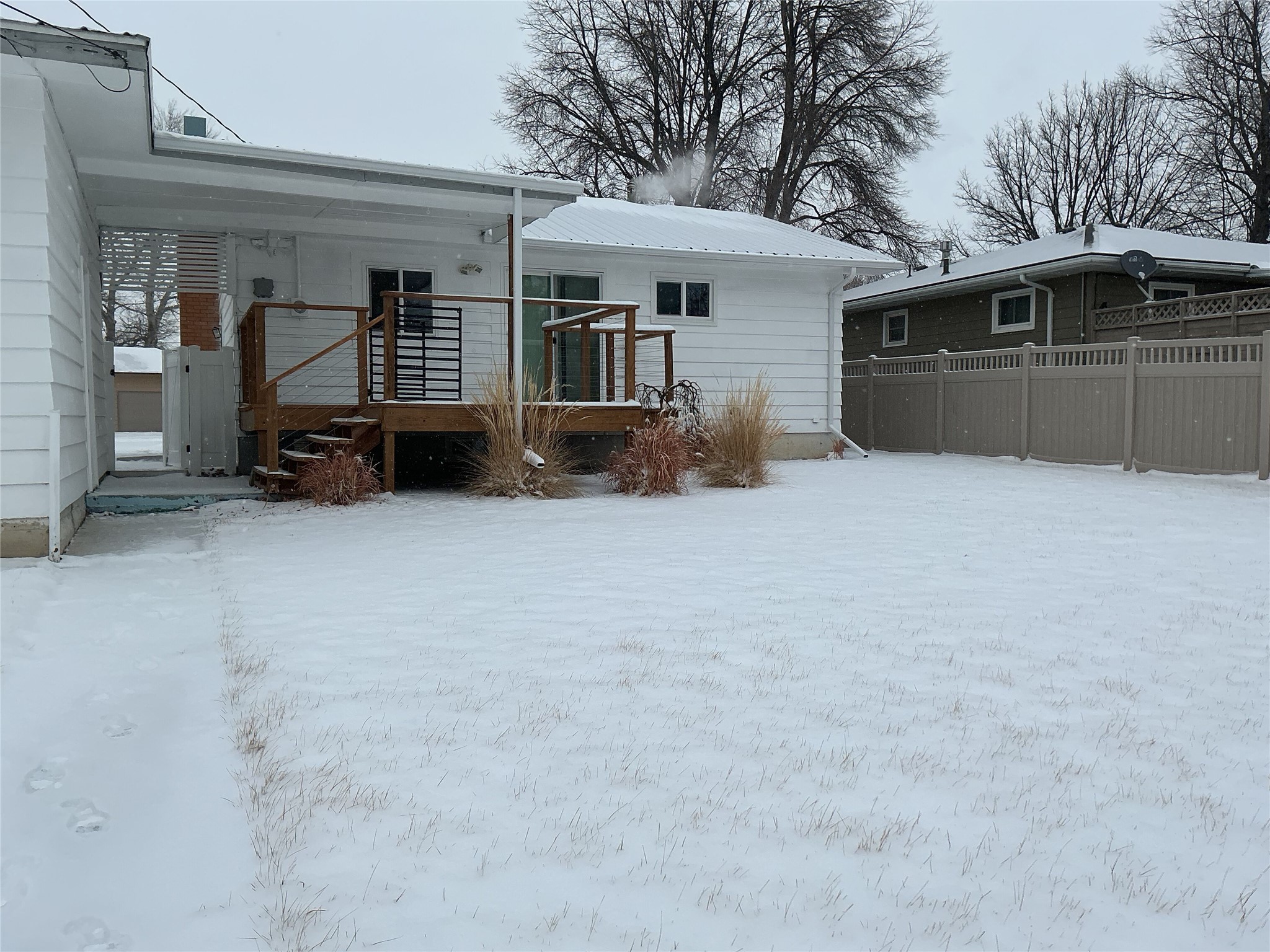 708 Riverview Drive E