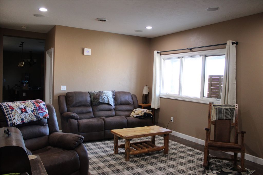 Photo of 301 24th Street NW, Great Falls, MT 59404 (MLS # 30064118)