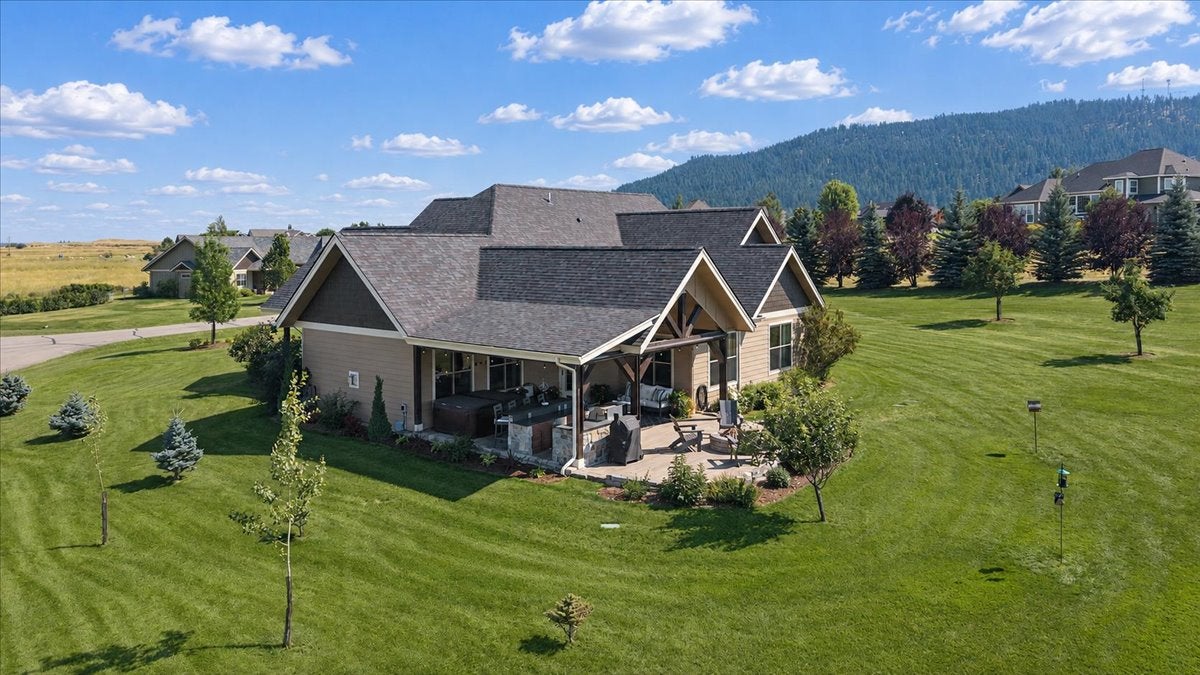 64 Stoneridge Place