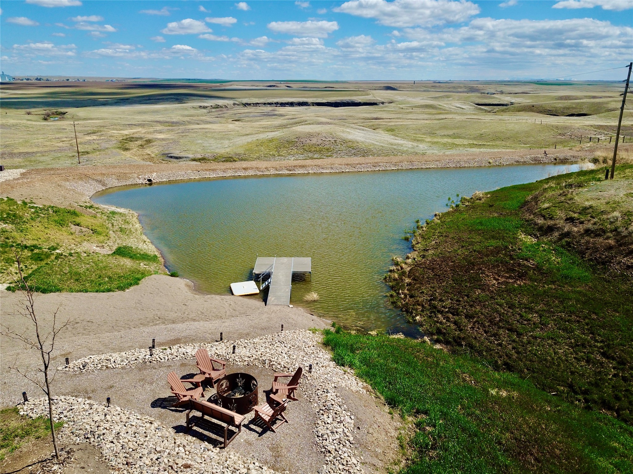 1587 Highway 431