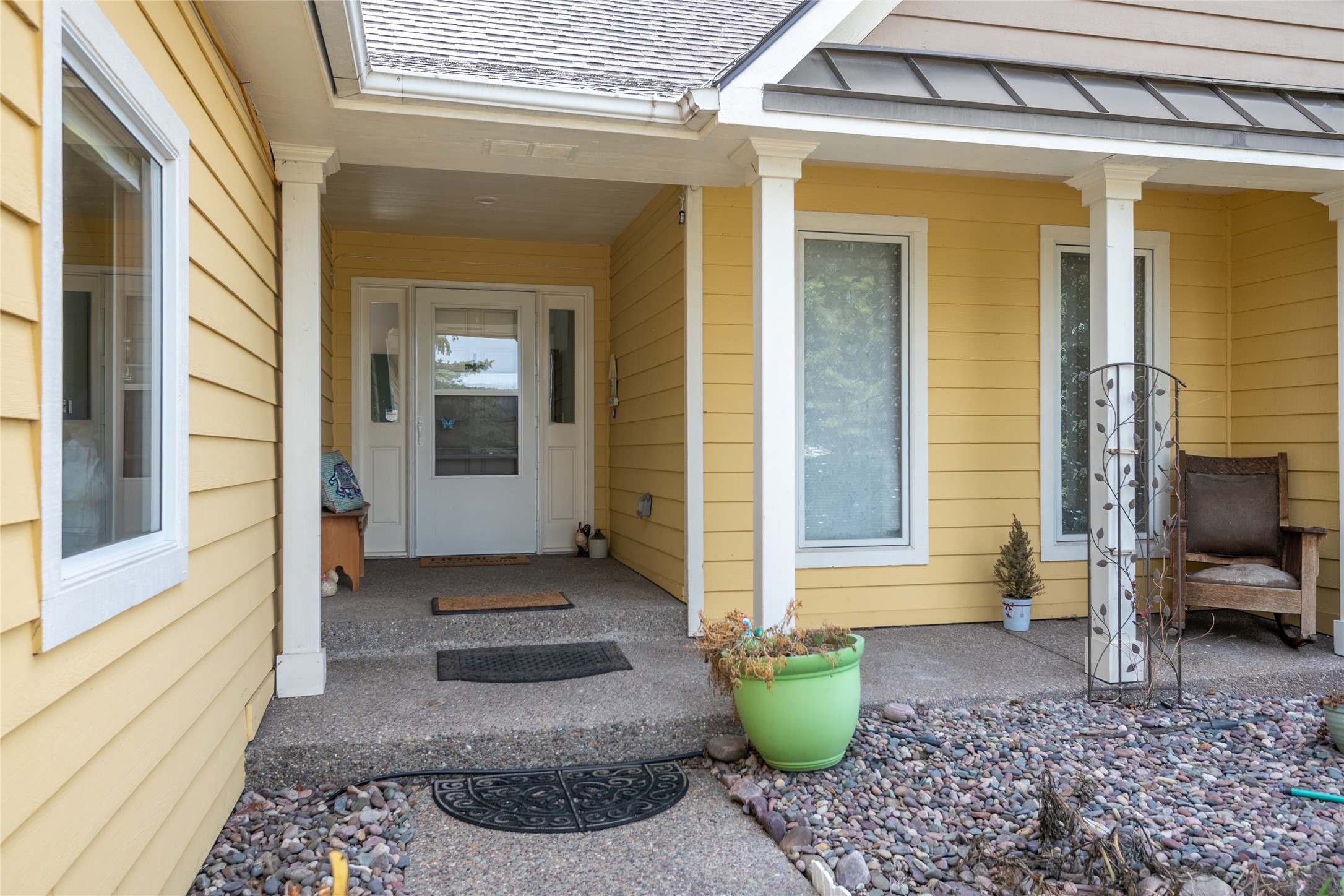 2465 Peregrine Loop