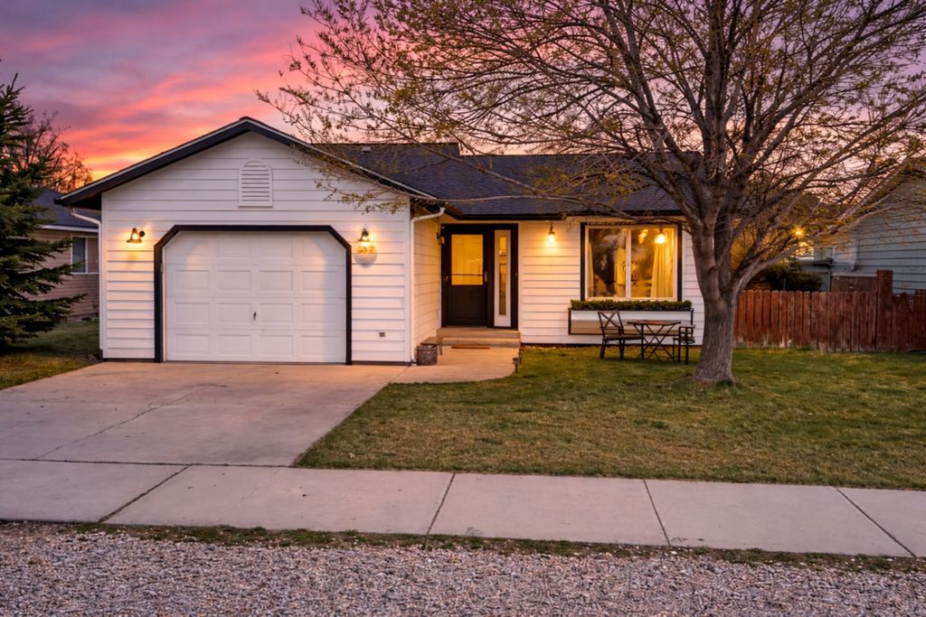Photo of 552 N Daly Avenue, Hamilton, MT 59840 (MLS # 30067777)