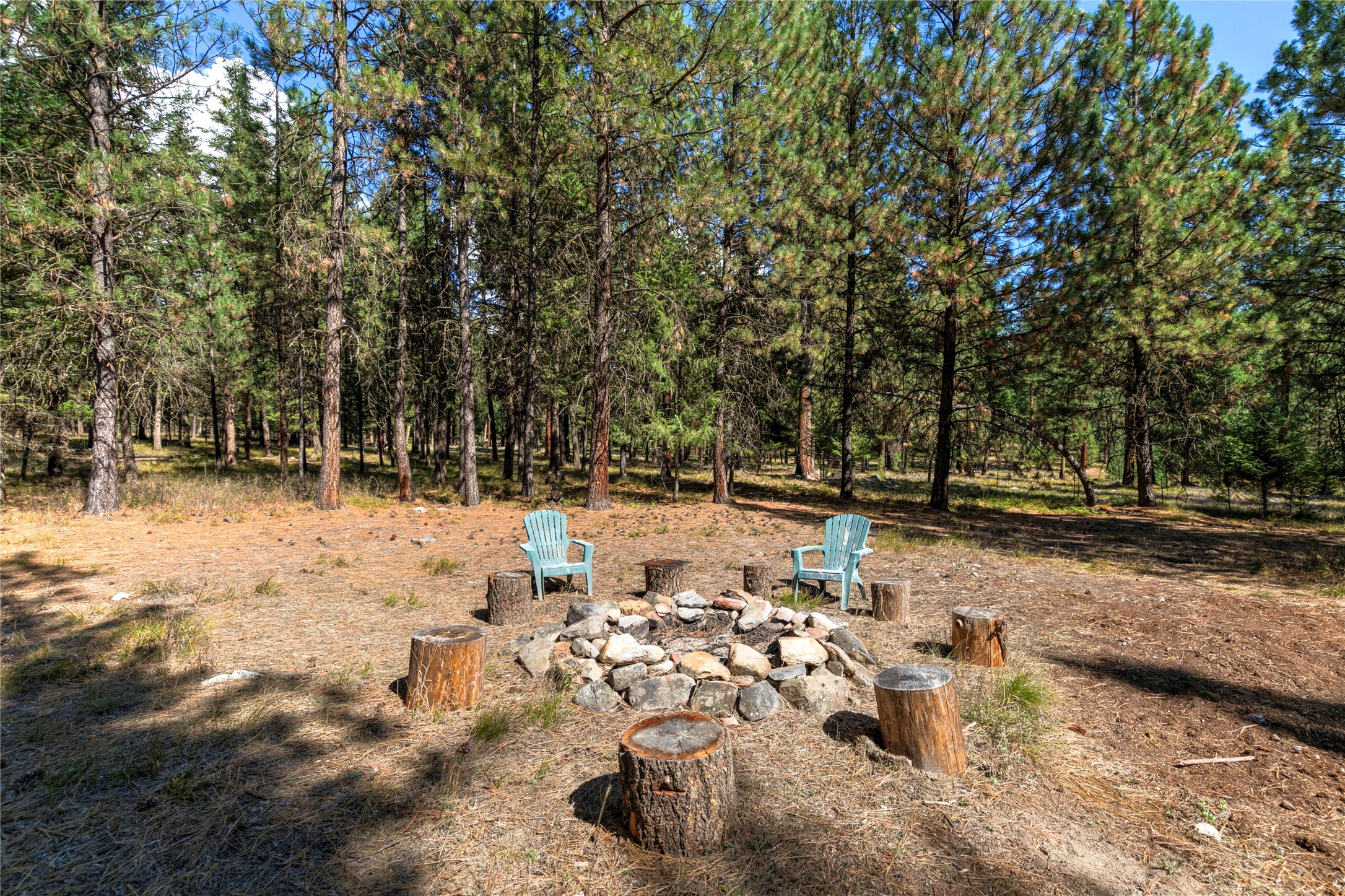 Huson, Montana 59846, United States, 2 Bedrooms Bedrooms, ,1 BathroomBathrooms,Residential,Active,210700