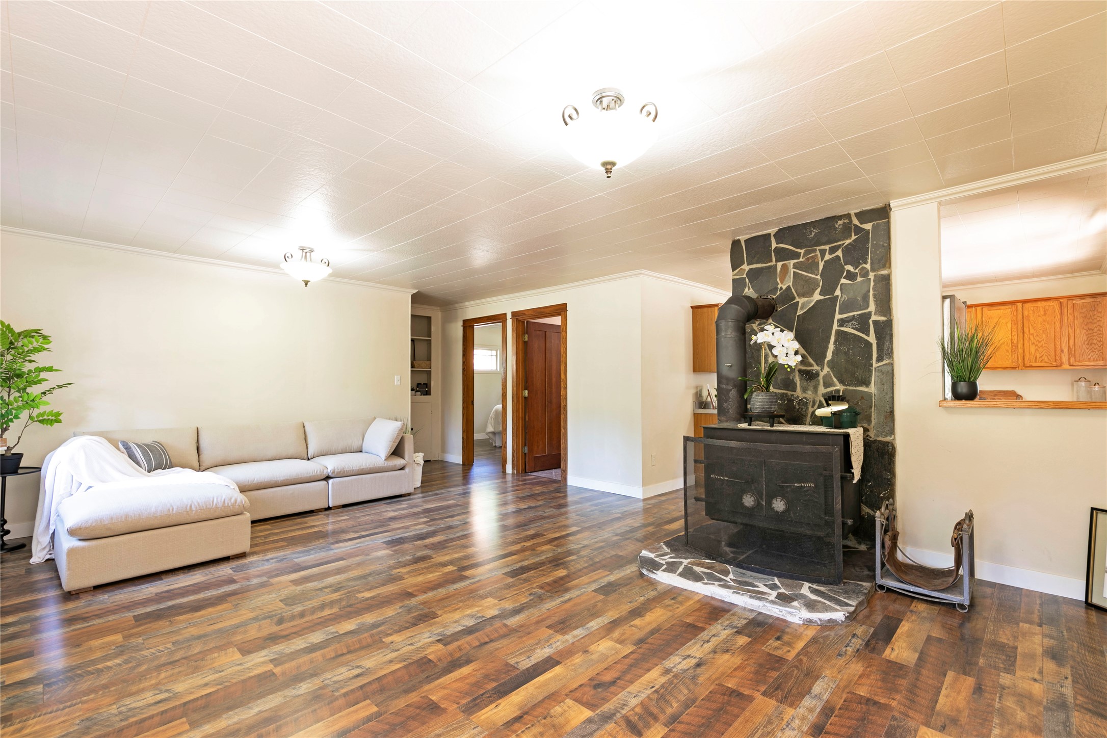 Huson, Montana 59846, United States, 2 Bedrooms Bedrooms, ,1 BathroomBathrooms,Residential,Active,210700