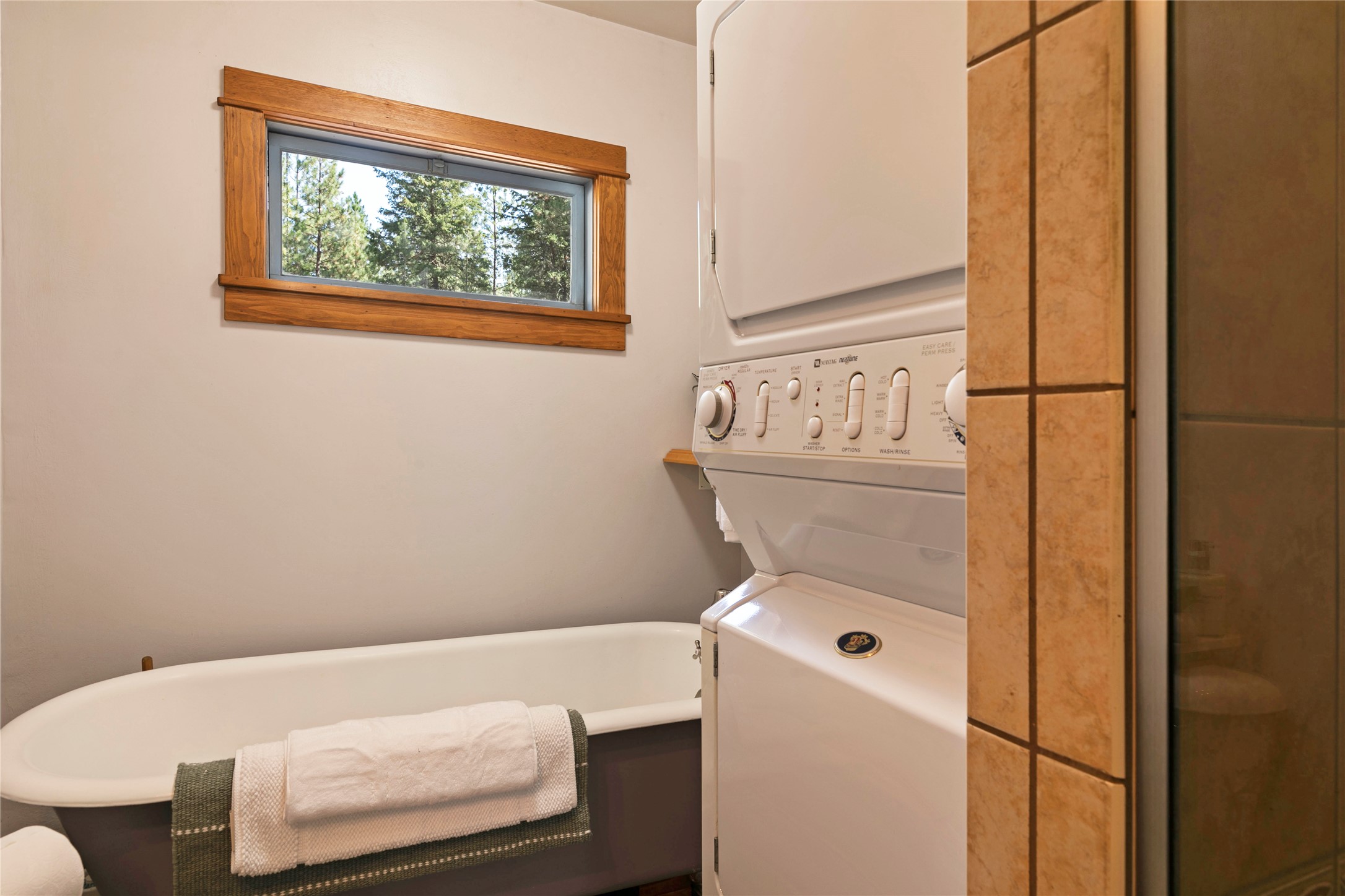 Huson, Montana 59846, United States, 2 Bedrooms Bedrooms, ,1 BathroomBathrooms,Residential,Active,210700