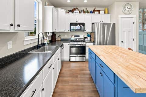 Tiny photo for 354 Destiny Drive, Hamilton, MT 59840 (MLS # 30076844)