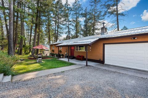 Photo of 226 Deer Trail, Whitefish, MT 59937 (MLS # 30046636)