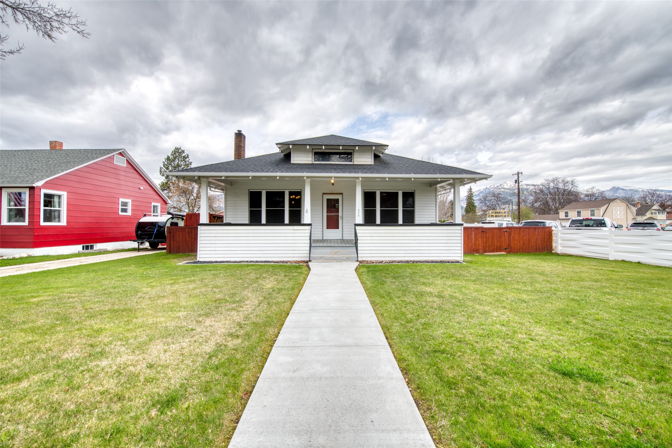 Hamilton, Montana 59840, United States, 2 Bedrooms Bedrooms, ,2 BathroomsBathrooms,Residential,Pending,59840