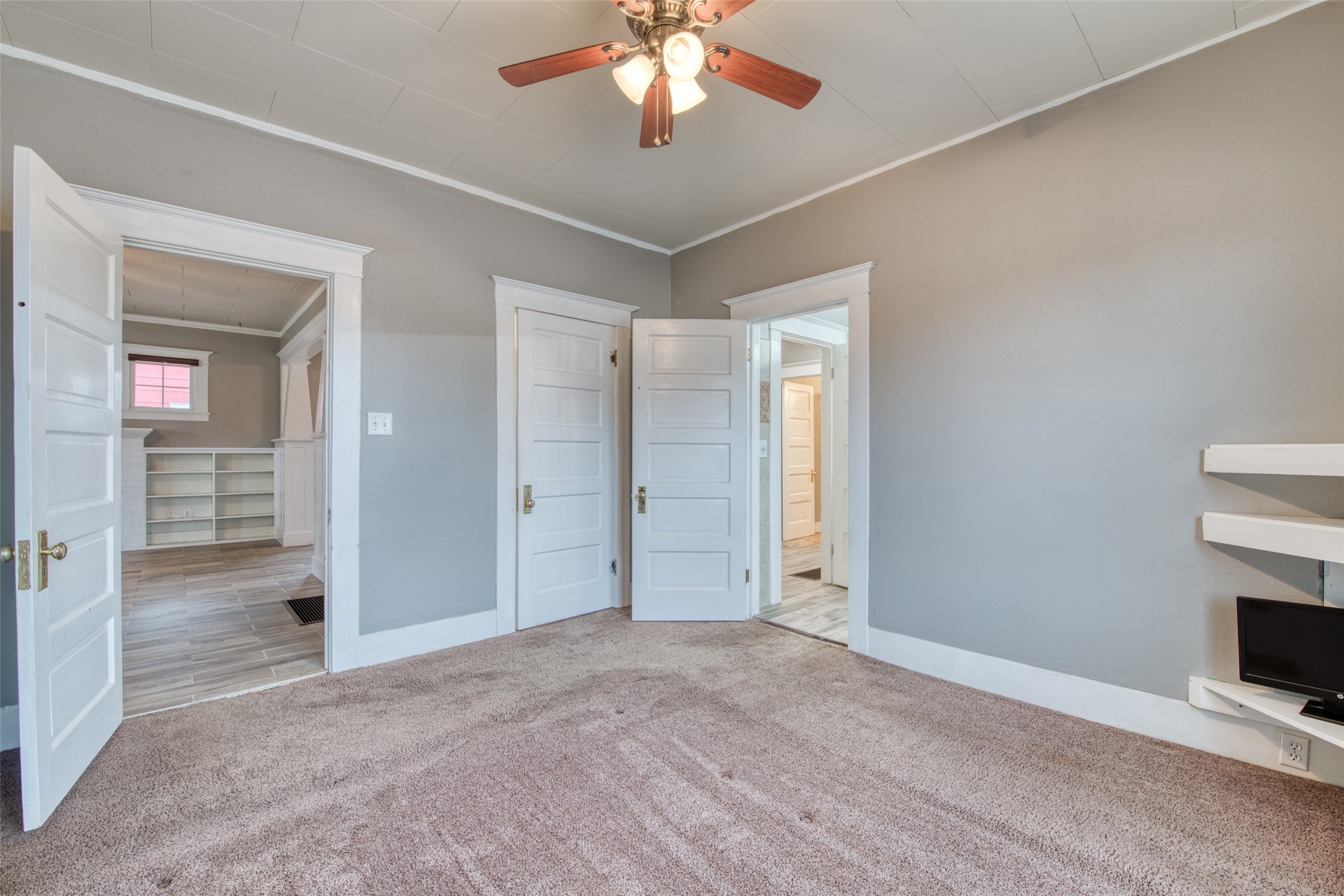 Hamilton, Montana 59840, United States, 2 Bedrooms Bedrooms, ,2 BathroomsBathrooms,Residential,Pending,59840