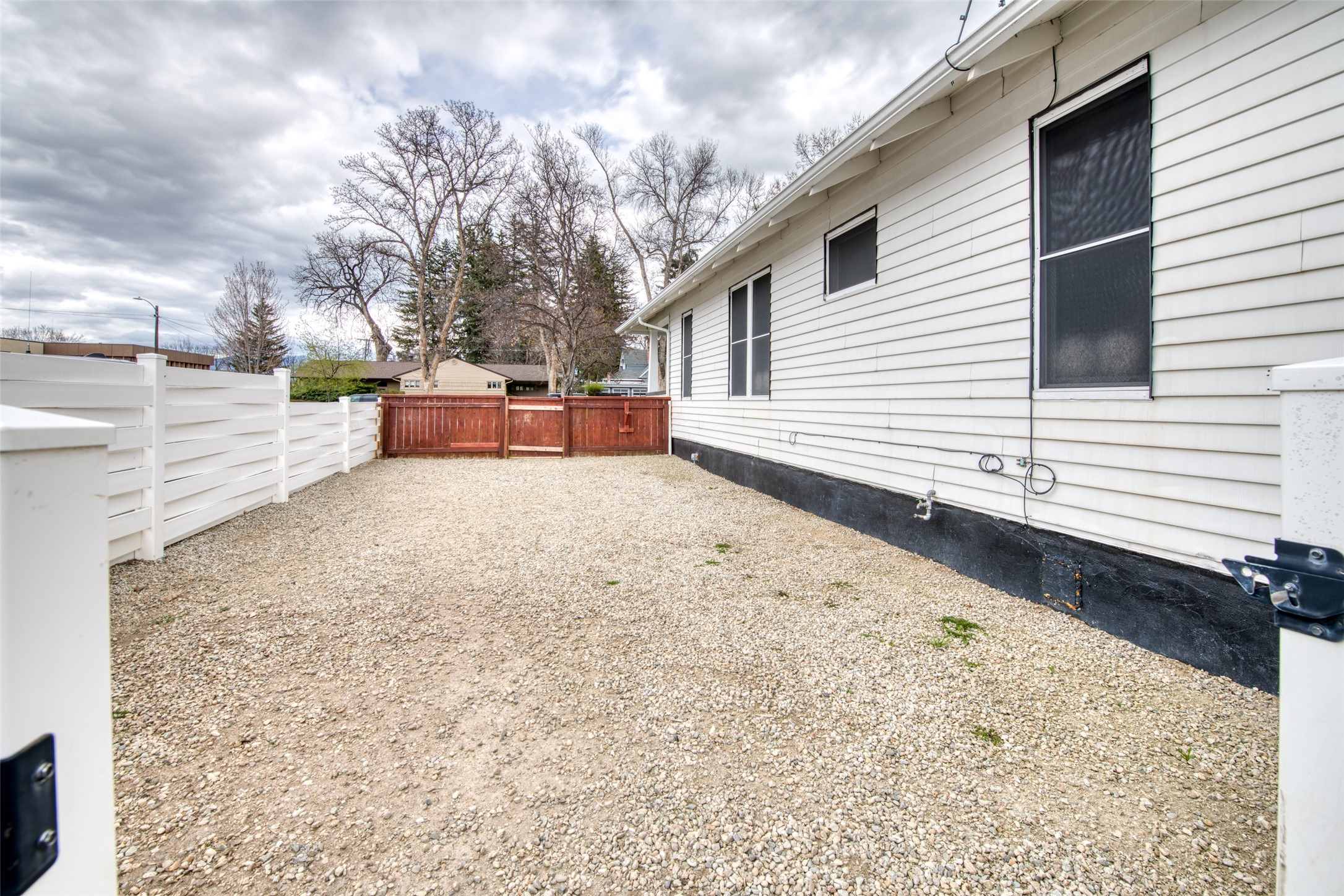 Hamilton, Montana 59840, United States, 2 Bedrooms Bedrooms, ,2 BathroomsBathrooms,Residential,Pending,59840