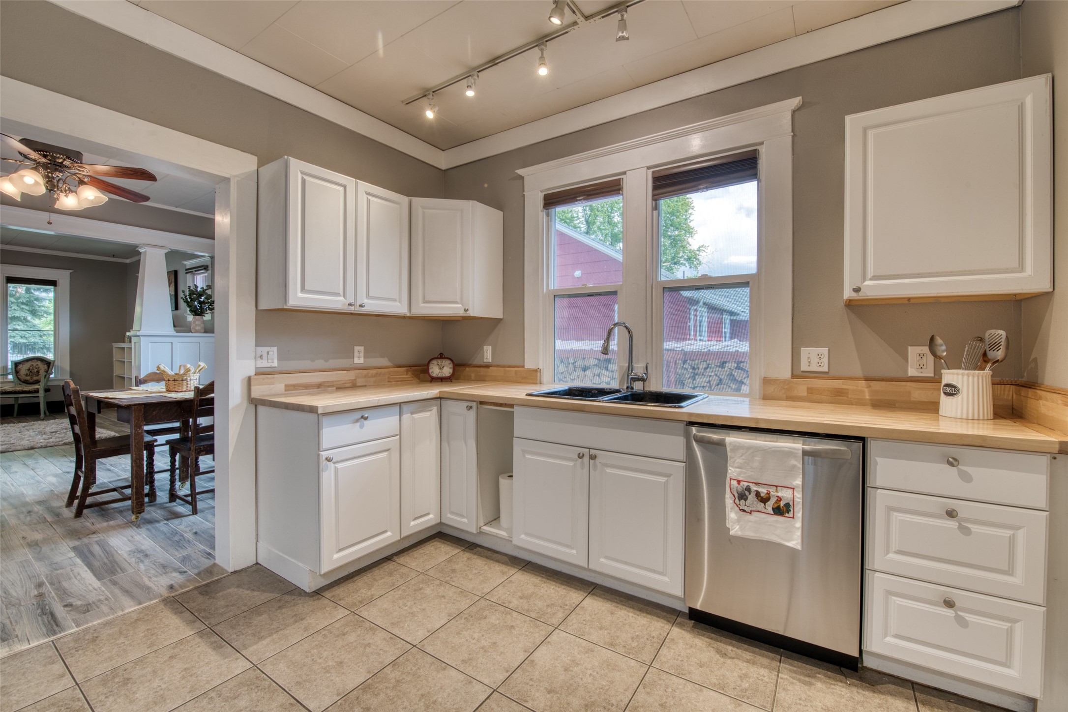 Hamilton, Montana 59840, United States, 2 Bedrooms Bedrooms, ,2 BathroomsBathrooms,Residential,Pending,59840