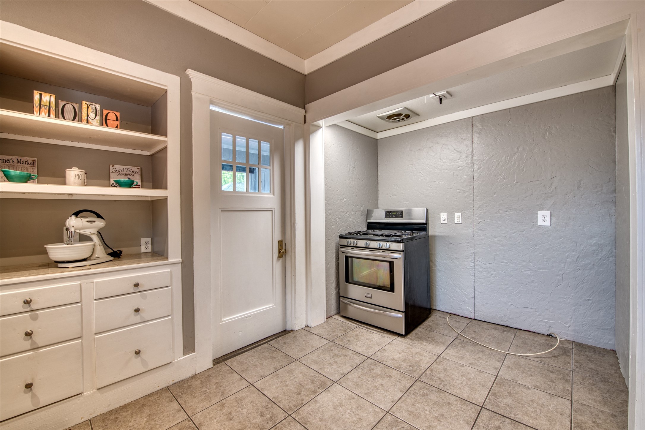 Hamilton, Montana 59840, United States, 2 Bedrooms Bedrooms, ,2 BathroomsBathrooms,Residential,Pending,59840