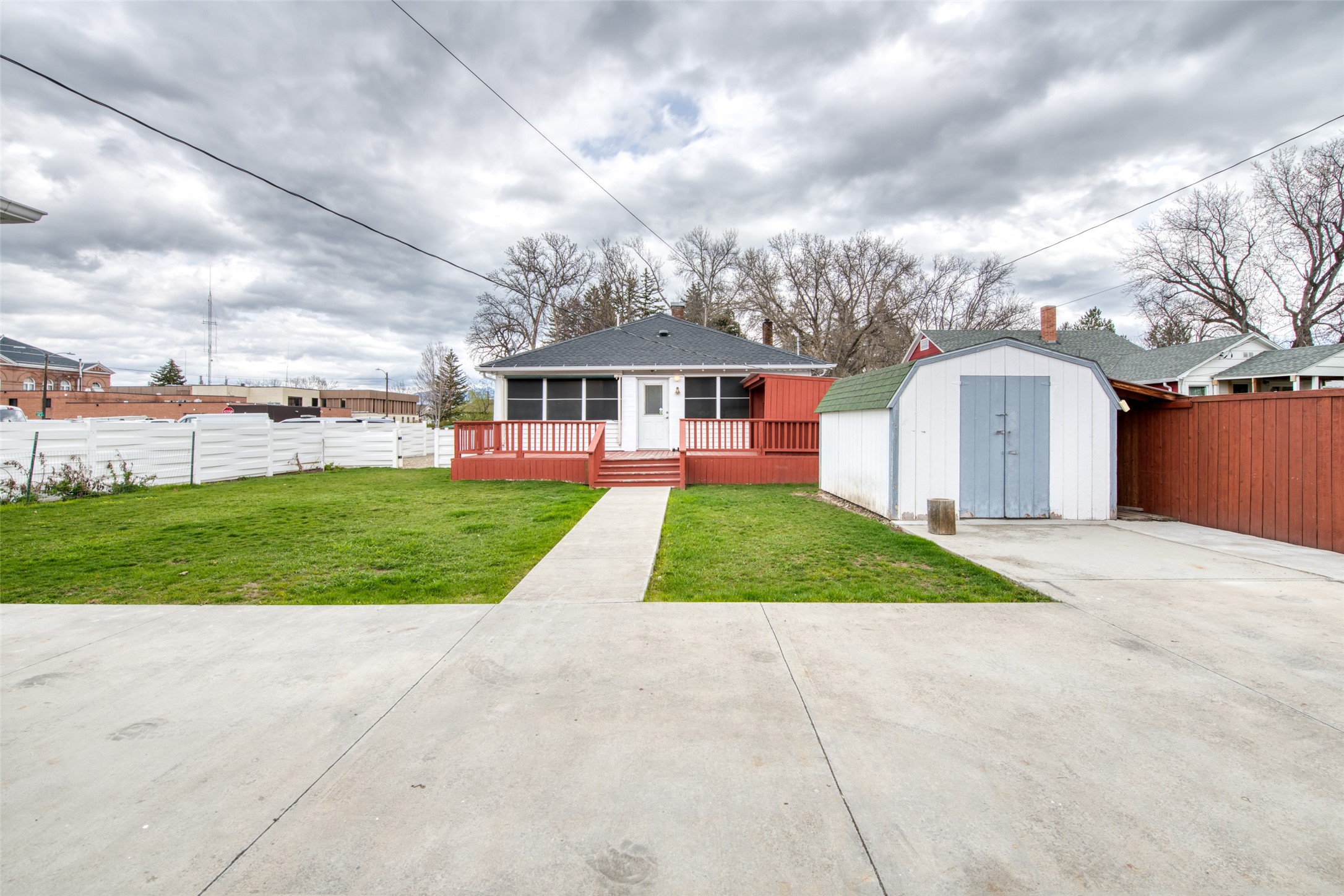 Hamilton, Montana 59840, United States, 2 Bedrooms Bedrooms, ,2 BathroomsBathrooms,Residential,Pending,59840