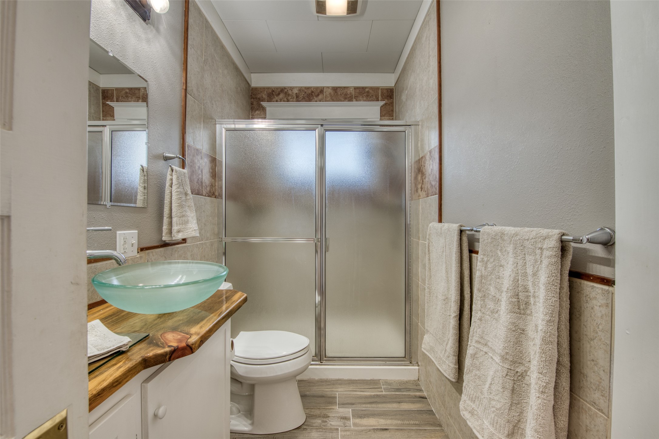 Hamilton, Montana 59840, United States, 2 Bedrooms Bedrooms, ,2 BathroomsBathrooms,Residential,Pending,59840