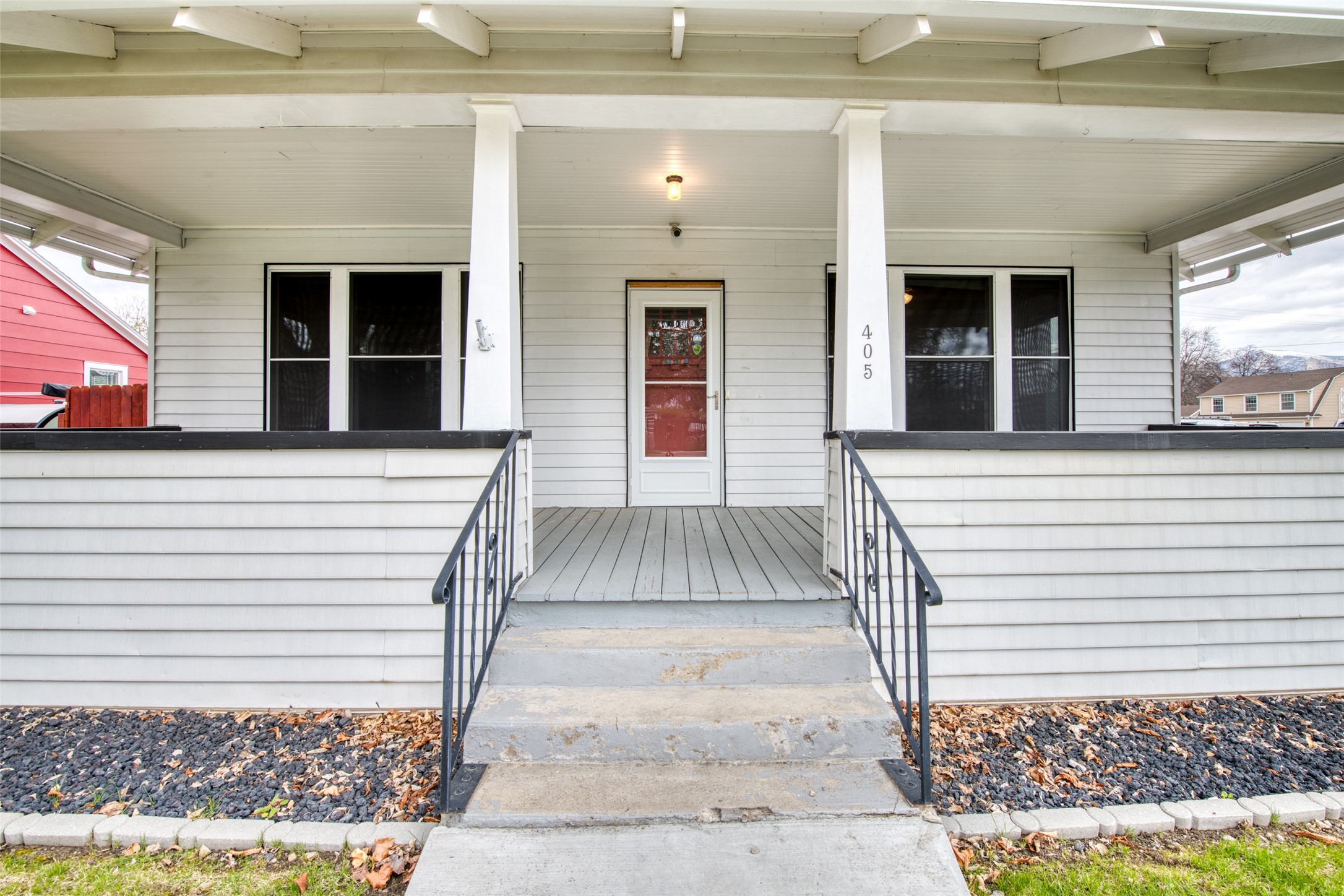 Hamilton, Montana 59840, United States, 2 Bedrooms Bedrooms, ,2 BathroomsBathrooms,Residential,Pending,59840