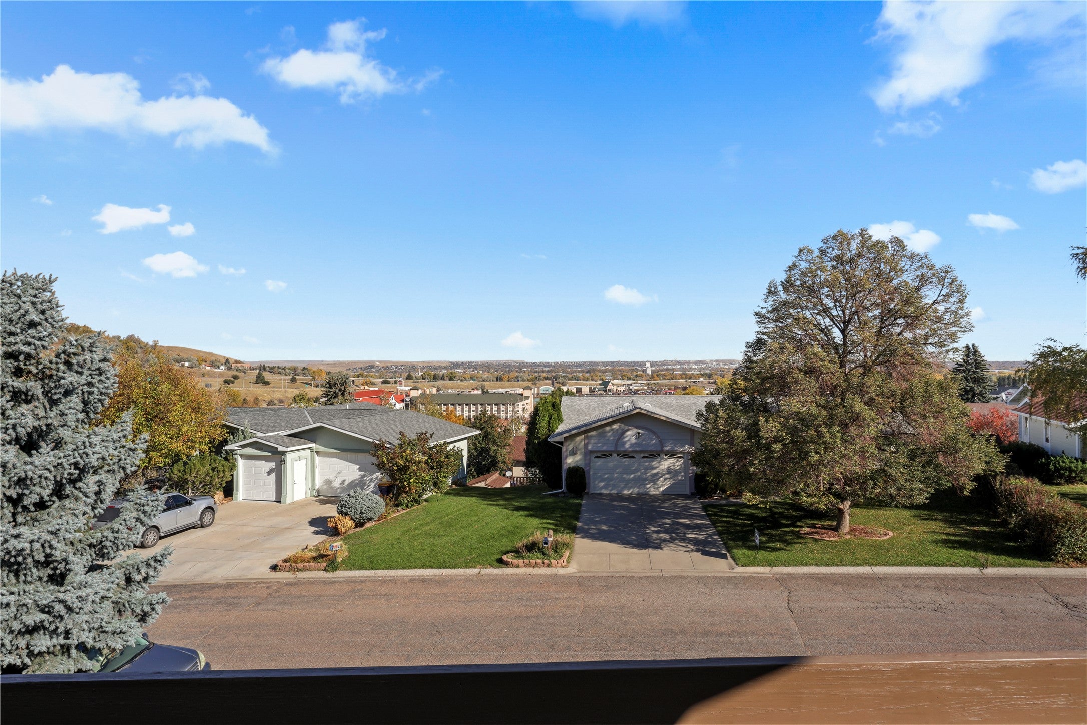 2726 Greenbriar Drive