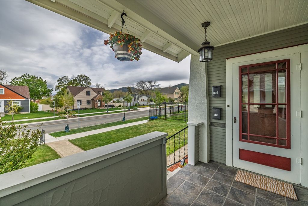 Photo of 828 N Rodney Street, Helena, MT 59601 (MLS # 30070505)