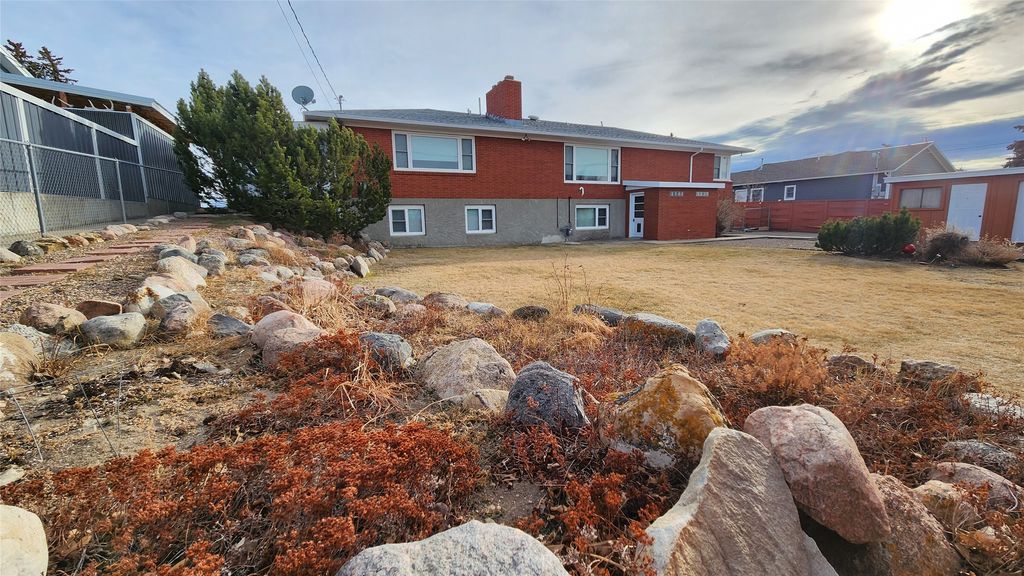 Photo of 308 9th Avenue SE, Cut Bank, MT 59427 (MLS # 30063828)