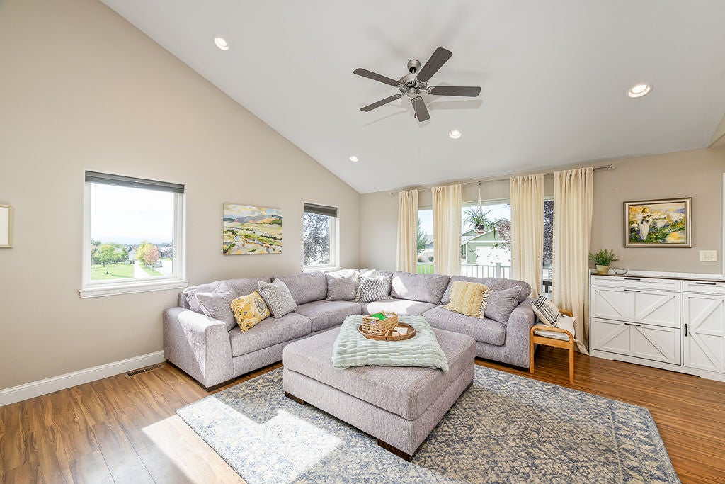 3098 W Copper Ridge Loop