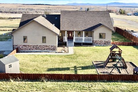 Photo of 37 Cheyenne Drive, Great Falls, MT 59404 (MLS # 30063917)