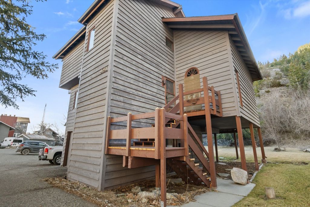 Photo of 481 S Park Avenue, Helena, MT 59601 (MLS # 30069993)