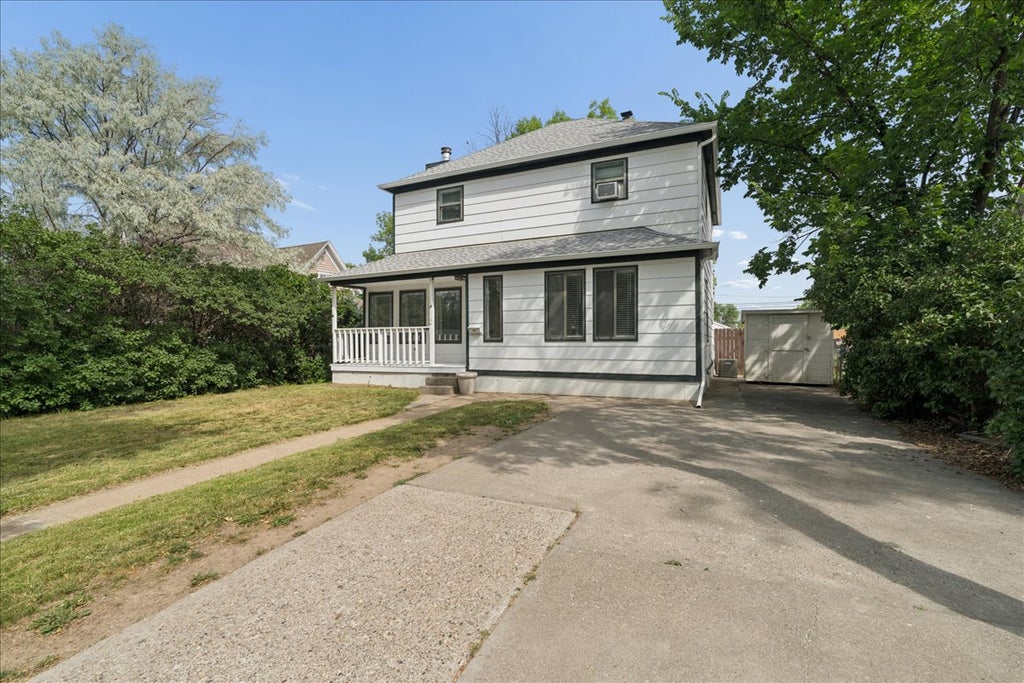 Photo of 1219 9th Avenue S, Great Falls, MT 59405 (MLS # 30075405)