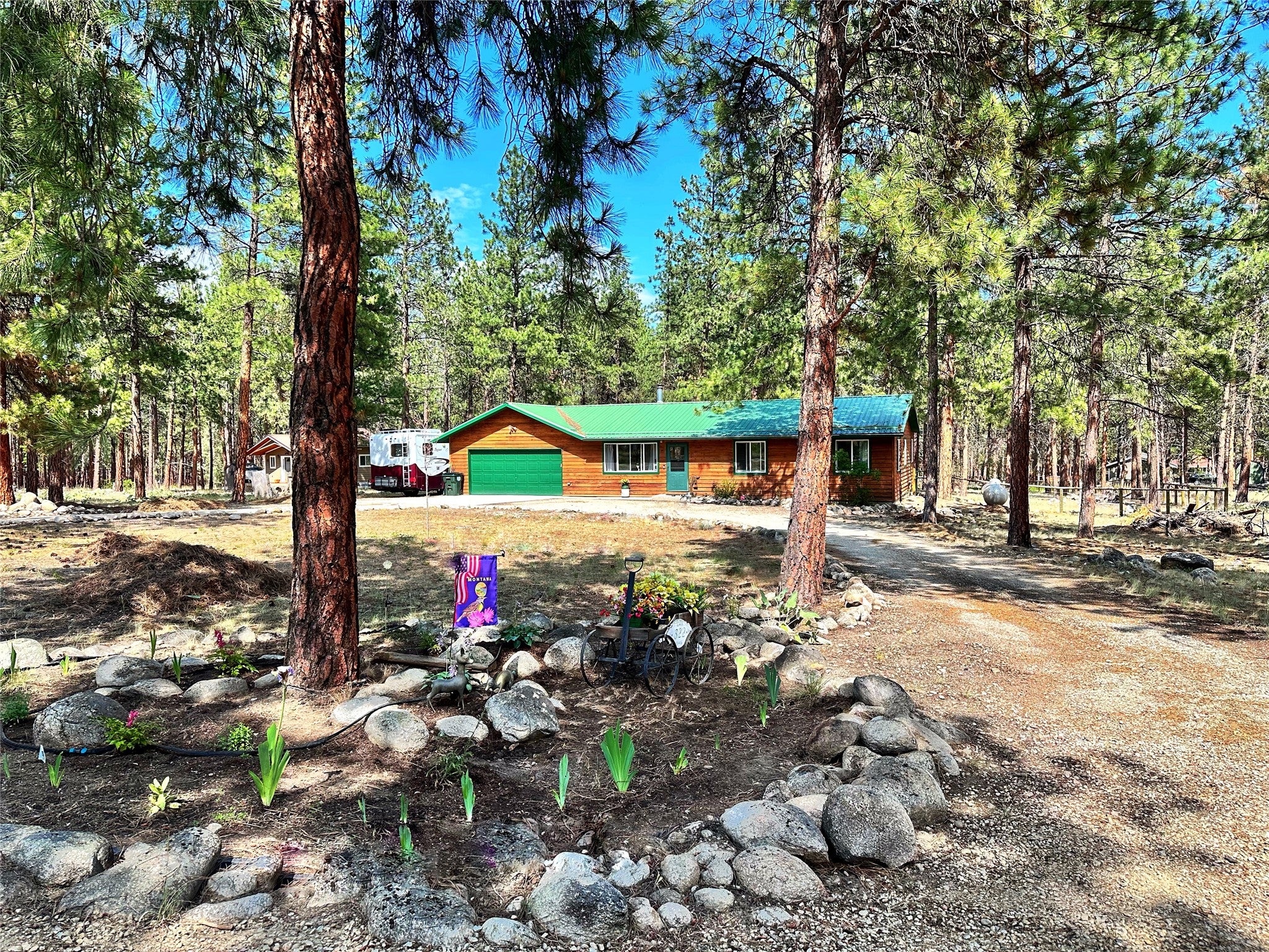 822 Little Lion Road